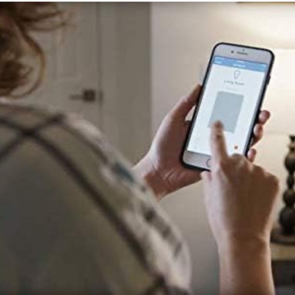 🎨💡Color Changing Smart Bulb💡🎨 NWT - Picture 9 of 10